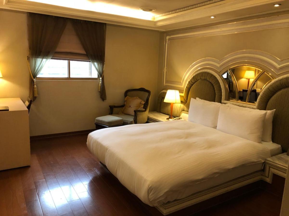 Charming Castle Hotel Đài Bắc Ngoại thất bức ảnh