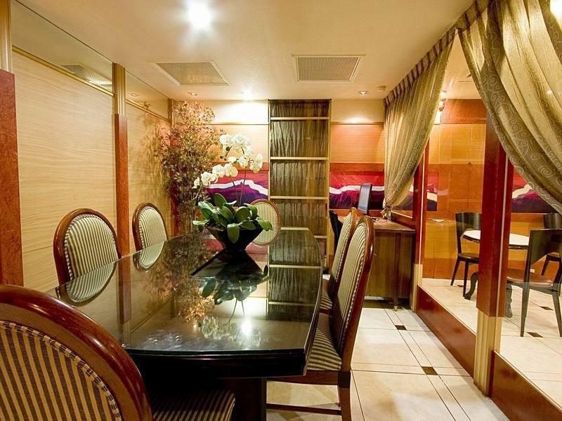 Charming Castle Hotel Đài Bắc Ngoại thất bức ảnh