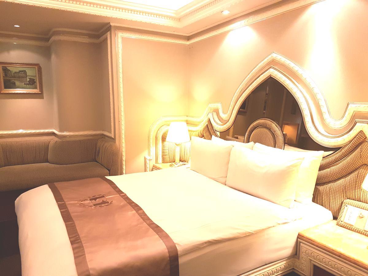 Charming Castle Hotel Đài Bắc Ngoại thất bức ảnh