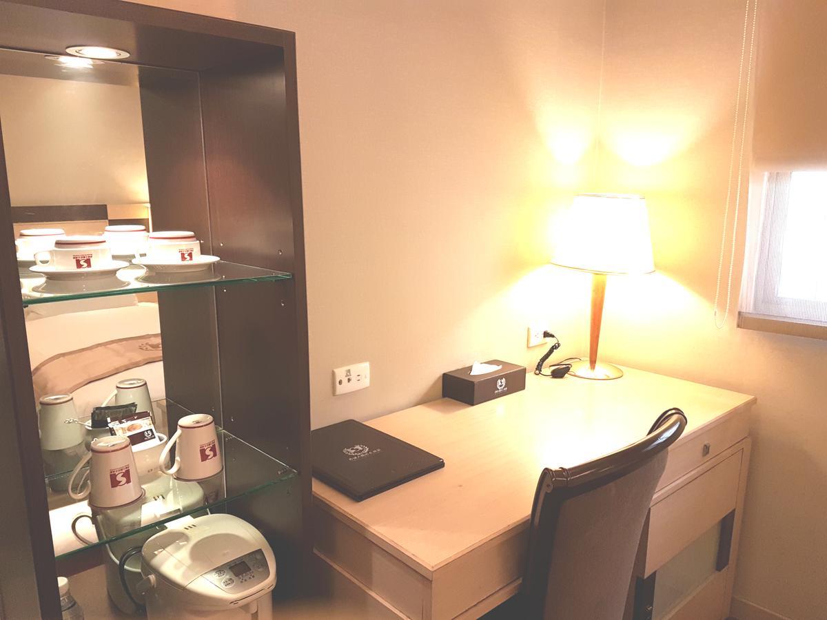 Charming Castle Hotel Đài Bắc Ngoại thất bức ảnh