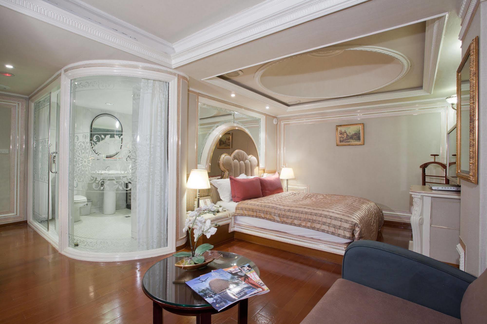 Charming Castle Hotel Đài Bắc Ngoại thất bức ảnh