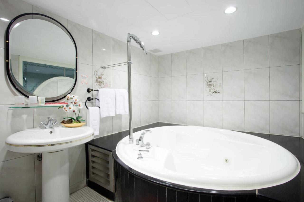 Charming Castle Hotel Đài Bắc Ngoại thất bức ảnh